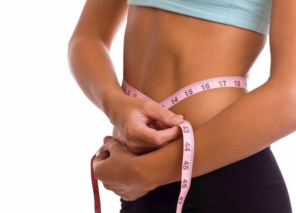 flat stomach with toned abs